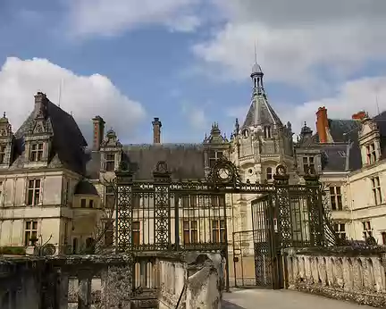 PXL056 Cour d'Honneur du Château de Saint-Aignan...